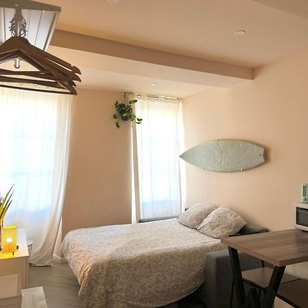 Studio Malibu Central, Lumineux Et Confortable Apartment อิแยร์ ภายนอก รูปภาพ