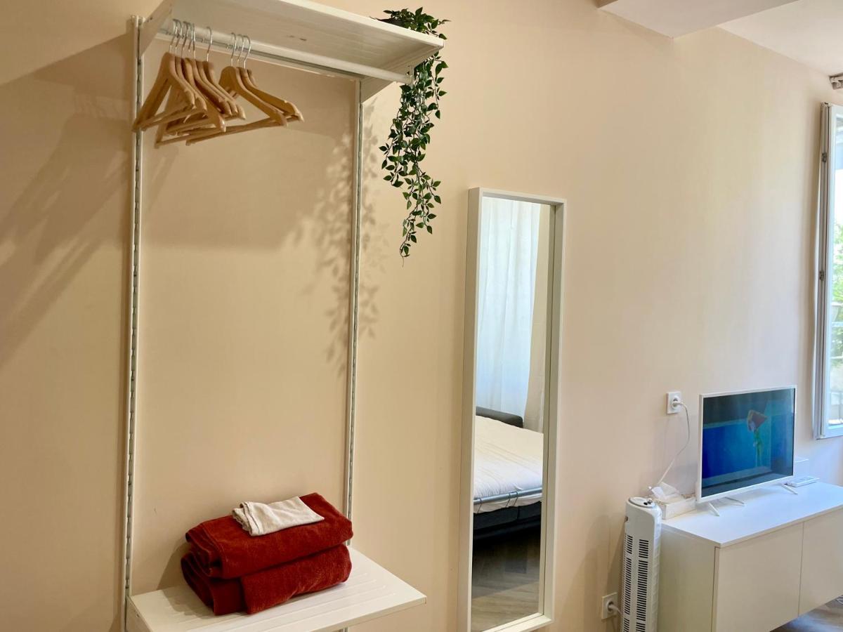 Studio Malibu Central, Lumineux Et Confortable Apartment อิแยร์ ภายนอก รูปภาพ
